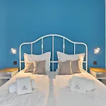 Center Artistic Nest Appartement *