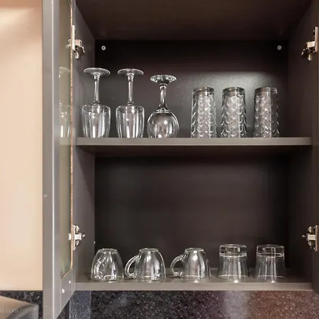 Apartment Burov - Artistic In The Heart Of Suitable For Up To 4 Guests Varna