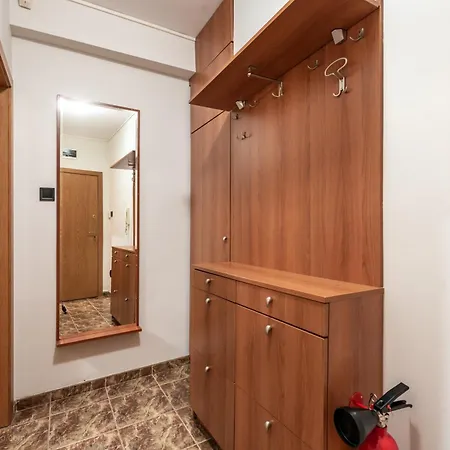 Apartment Burov - Artistic In The Heart Of Suitable For Up To 4 Guests Varna