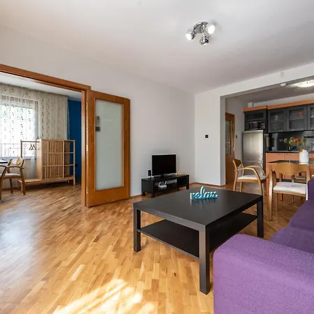 Burov - Artistic In The Heart Of Suitable For Up To 4 Guests Varna