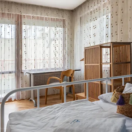 Apartment Burov - Artistic In The Heart Of Suitable For Up To 4 Guests Varna