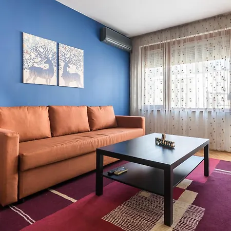 Burov - Artistic In The Heart Of Suitable For Up To 4 Guests * Varna