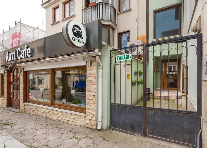 Апартаменты Top Center Artistic Nest *