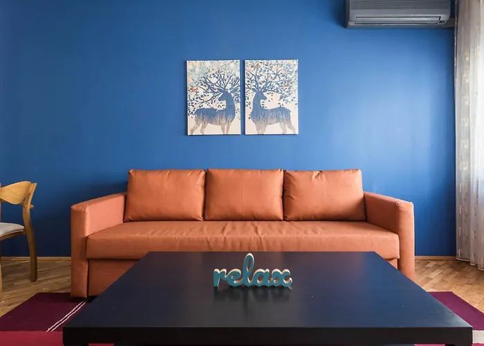 Апартаменты Top Center Artistic Nest *