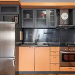 Center Artistic Nest