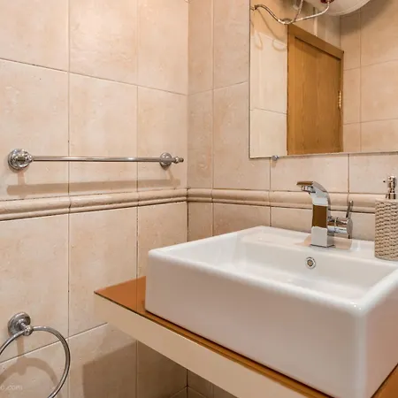 Lejlighed Burov - Artistic In The Heart Of Suitable For Up To 4 Guests *