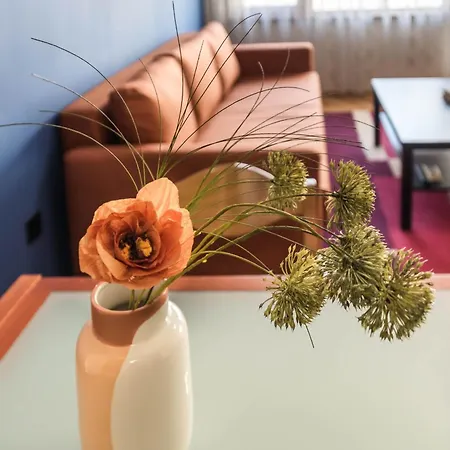 Burov - Artistic In The Heart Of Suitable For Up To 4 Guests Varna