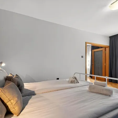 Center Artistic Nest Apartamento