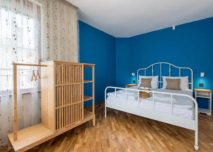 شقة Burov - Artistic In The Heart Of Suitable For Up To 4 Guests