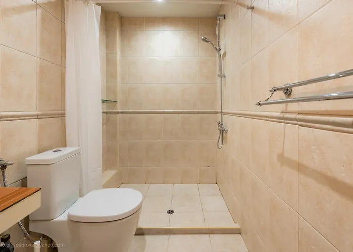 شقة Burov - Artistic In The Heart Of Suitable For Up To 4 Guests فارنا